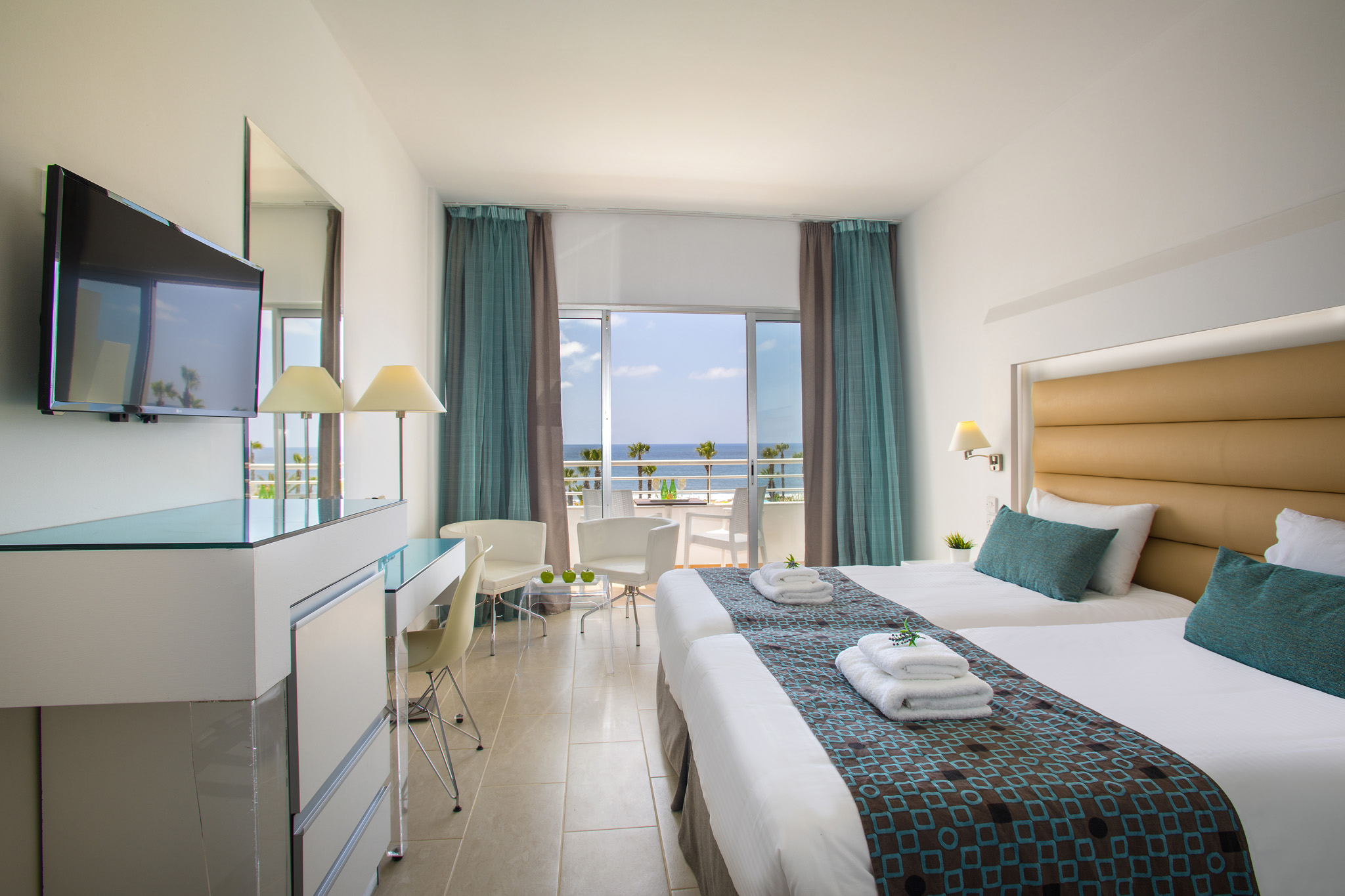 Leonardo Cypria Bay