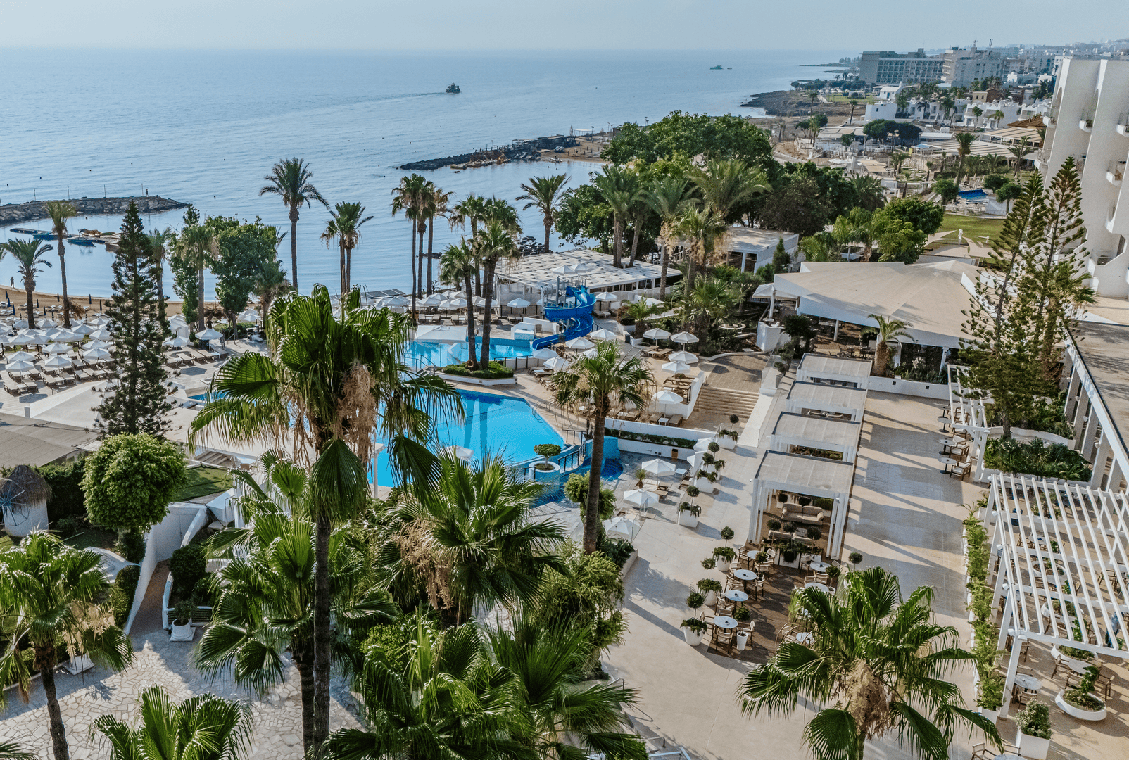  Golden Coast Beach Hotel photo