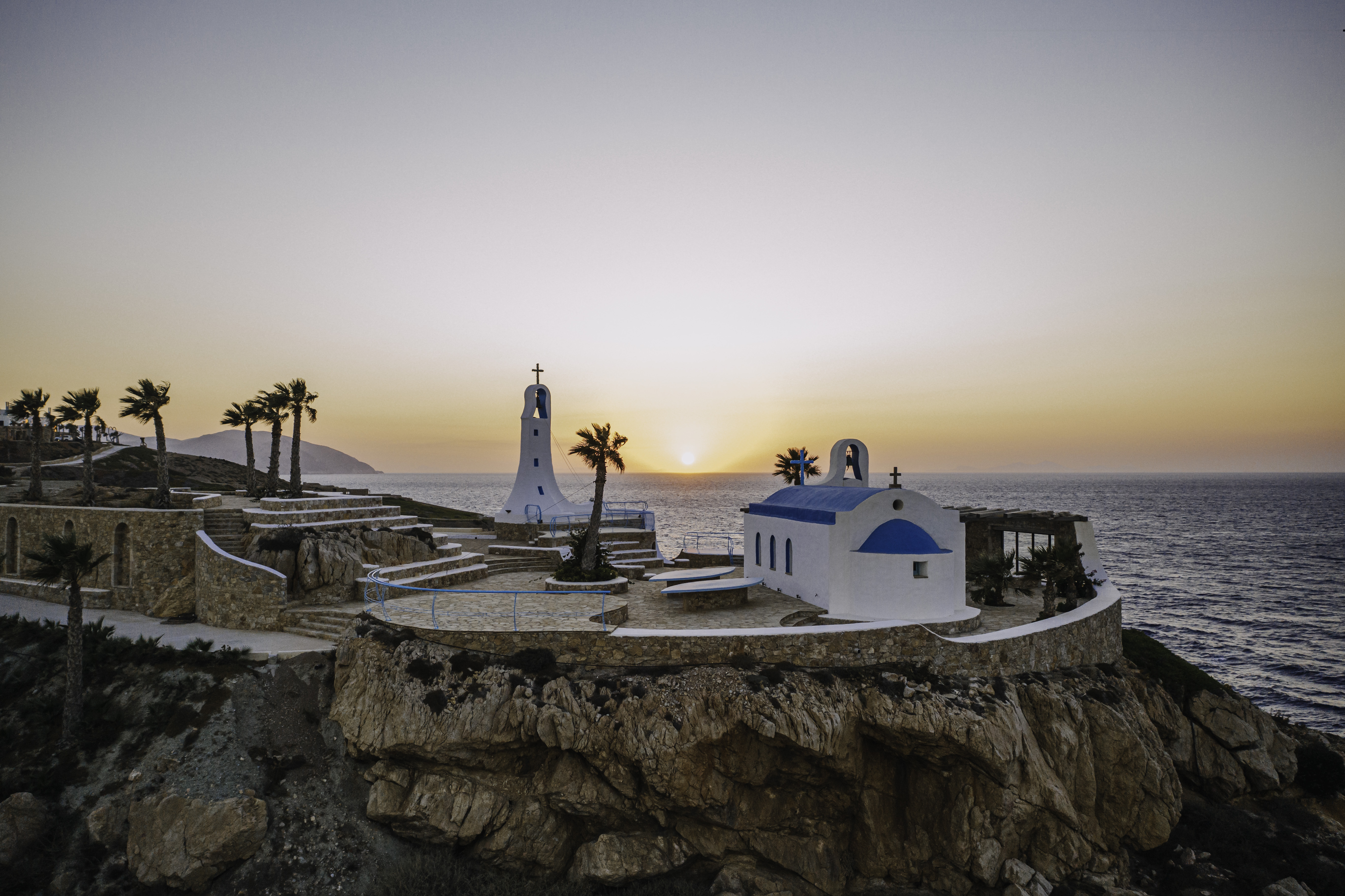 Agalia Luxury Suites Ios