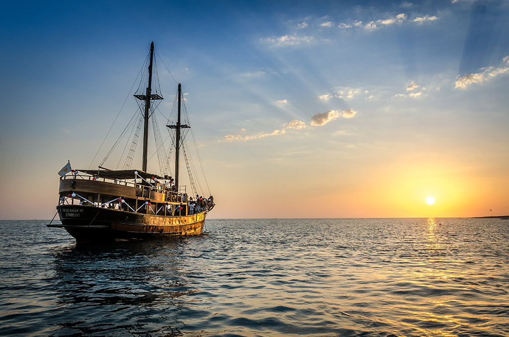 Jolly Roger II 2-100 pax – Paphos