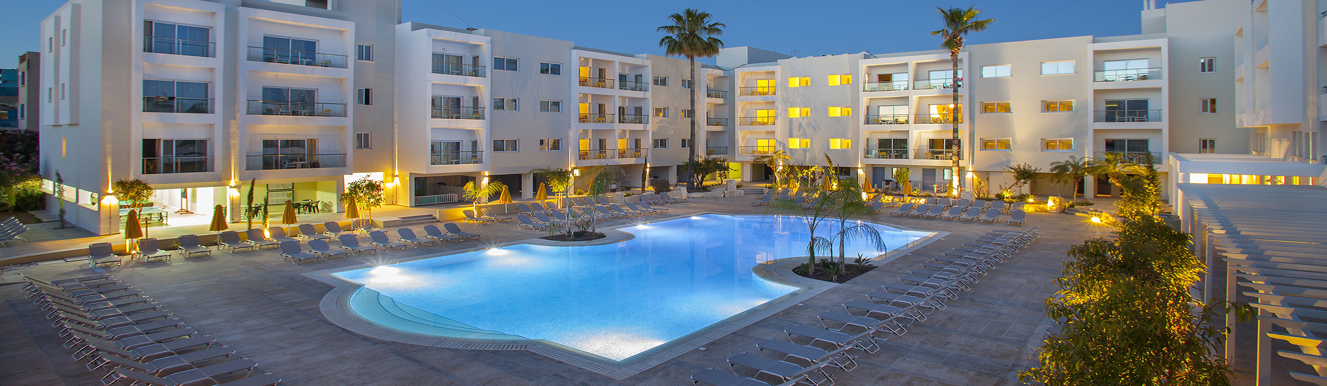 Mayfair Hotel & Gardens (ex - Smartline)