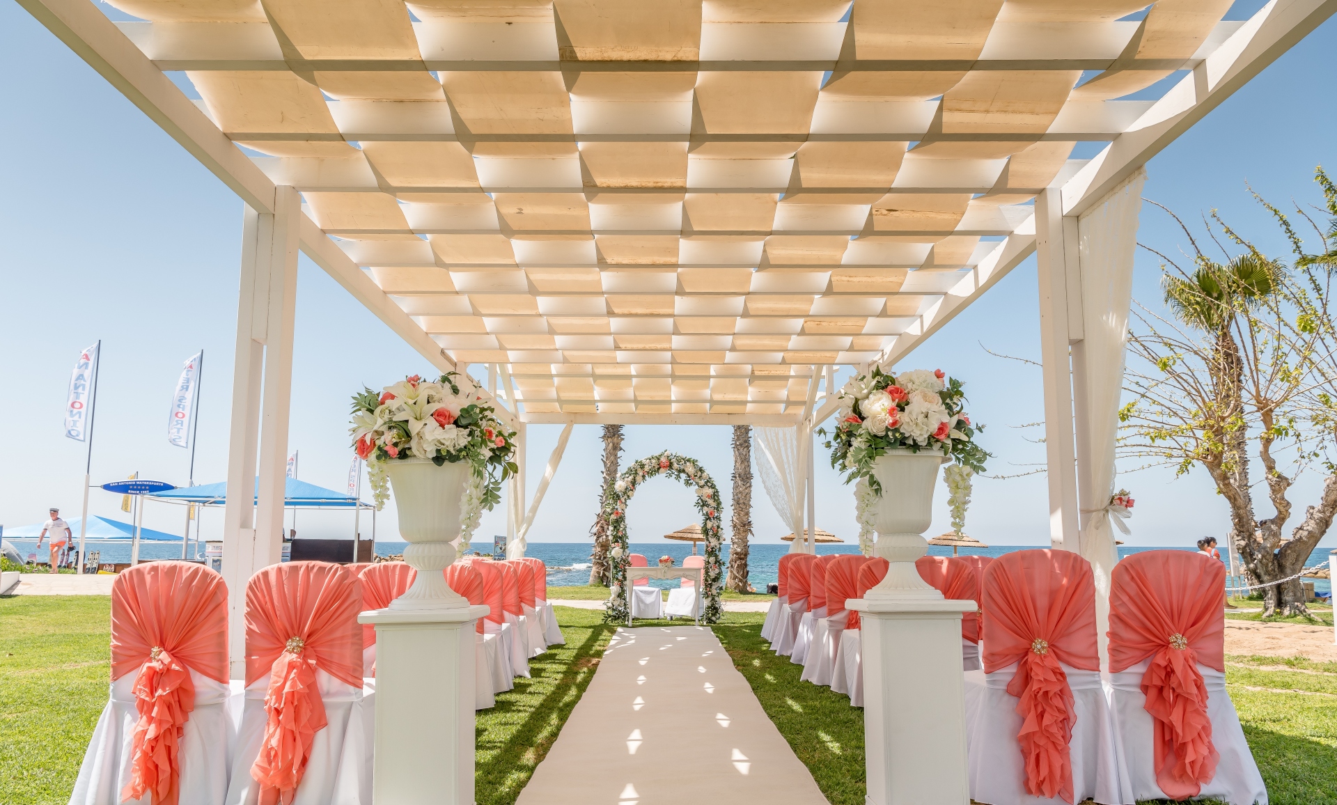 GARDEN GAZEBO